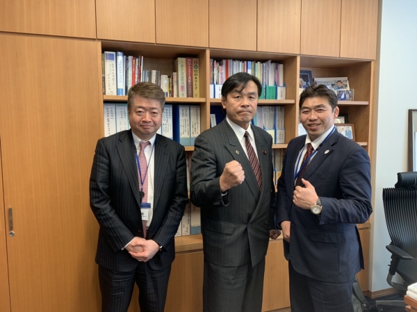 馳浩名誉顧問へご挨拶